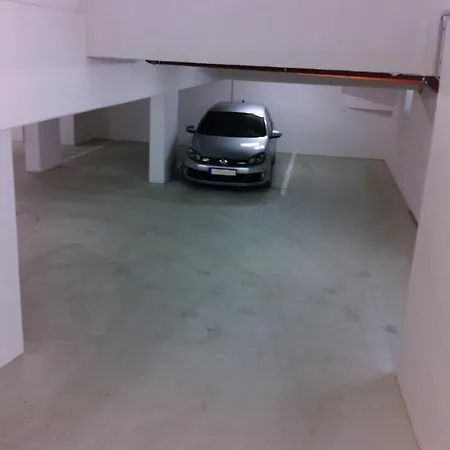 酷派欧亚瑟公寓 * 罗斯托克